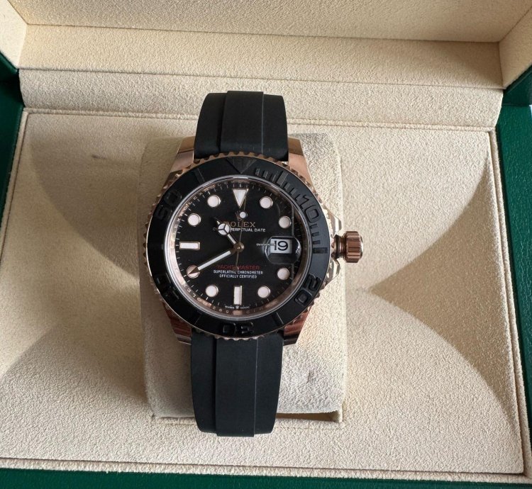 Rolex Yacht-master 40 New never Worn Year Of Production 2024 Box And Papers