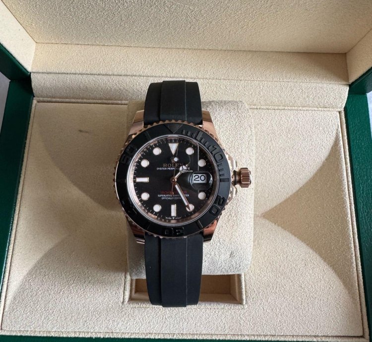 Rolex Yacht-master 40 New never Worn Year Of Production 2024 Box And Papers