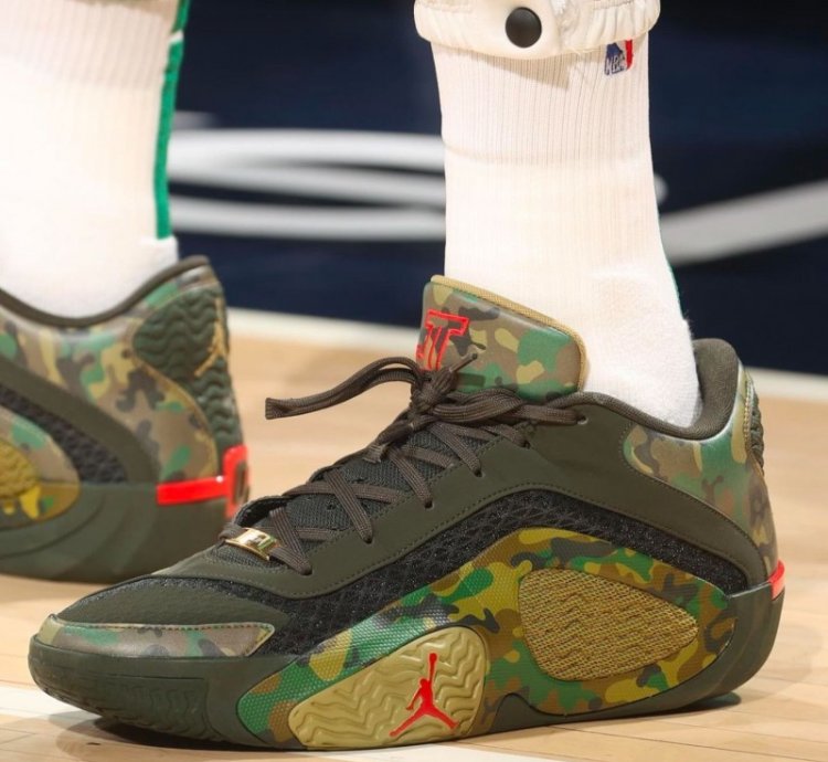 Nik E Air Jordan Jayson Tatum 2 Camo Green Basketball Sneakers