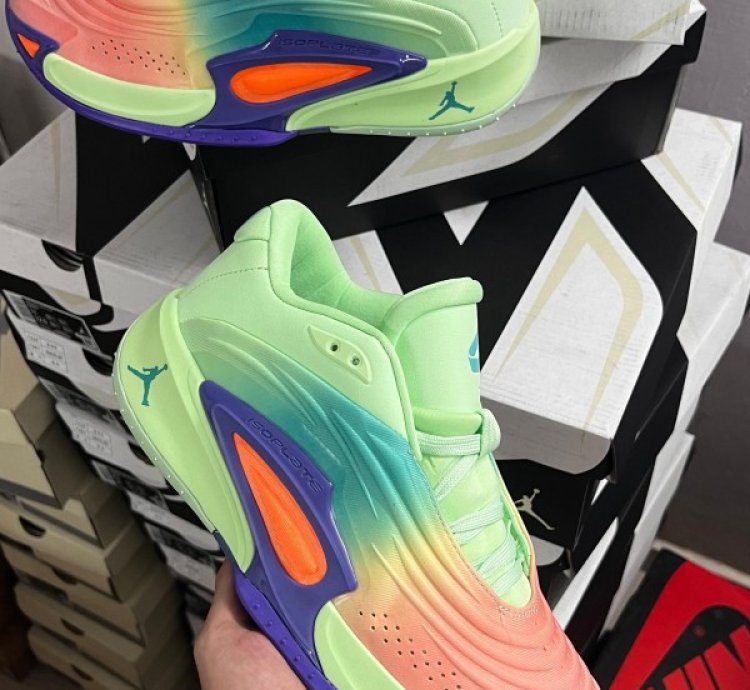 Nik E Air Jordan Luka 3 Vapor Green Basketball Sneakers
