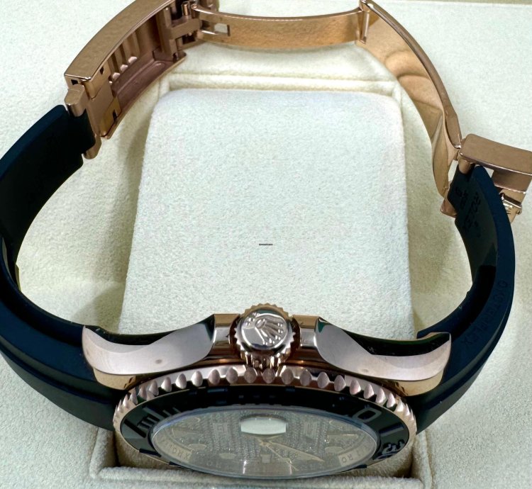 Rolex Yacht-master 40 Oyster Perpetual Yacht-master 18k Everose Gold