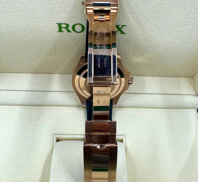Rolex Yacht-master 40 Oyster Perpetual Yacht-master 18k Everose Gold