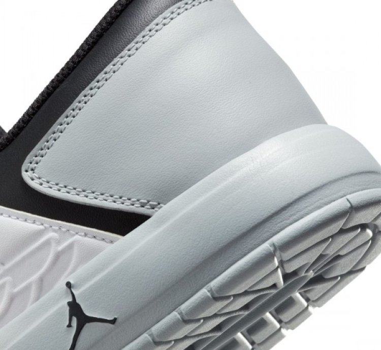 Nik E Air Jordan Nu Retro 1 Low Black Light Smoke Grey Sneakers