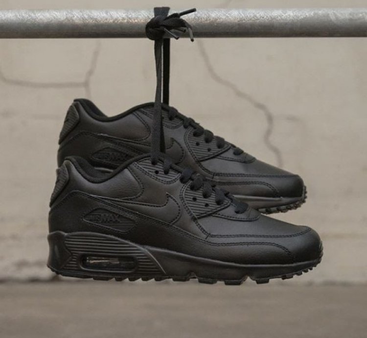 Nik E Air Max 90 All Black Running Shoes