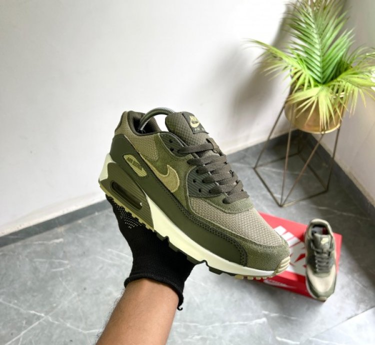 Nik E Air Max 90 Olive Green Running Shoes