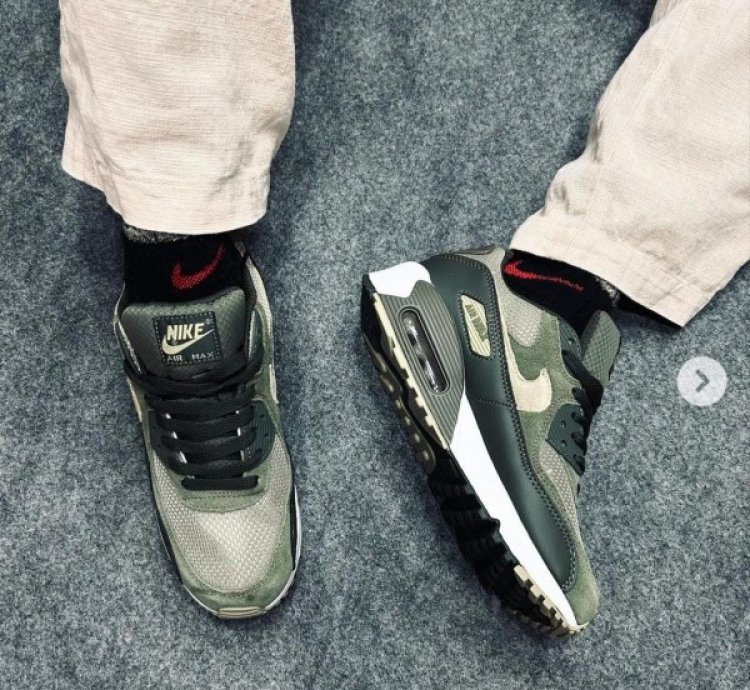 Nik E Air Max 90 Olive Green Running Shoes