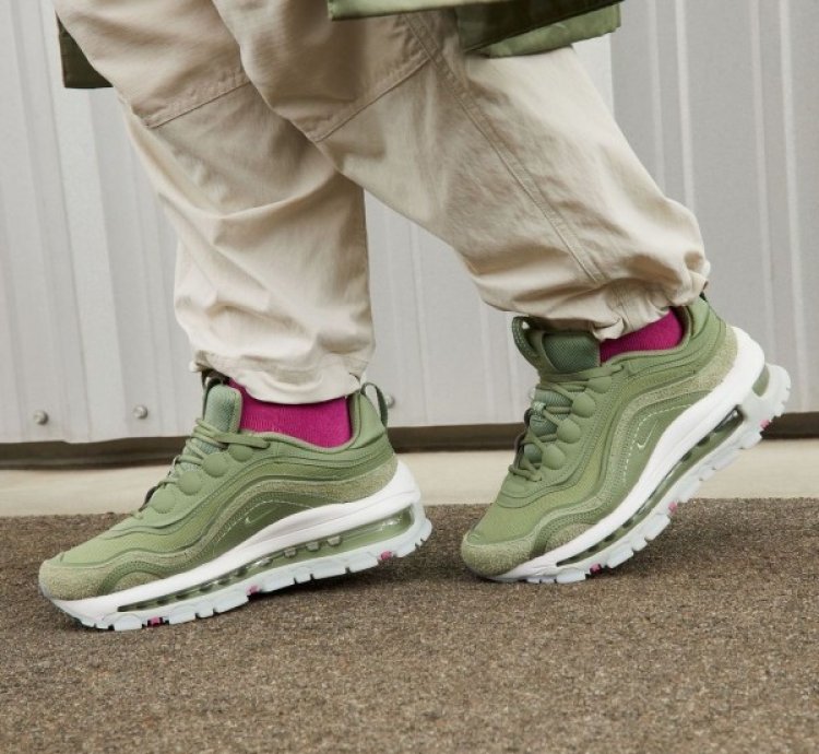 Nik E Air Max 97 Futura Oil Green Running Shoes