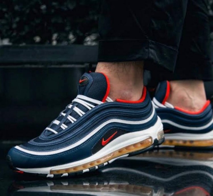 Nik E Air Max 97 Reflex Running Shoe
