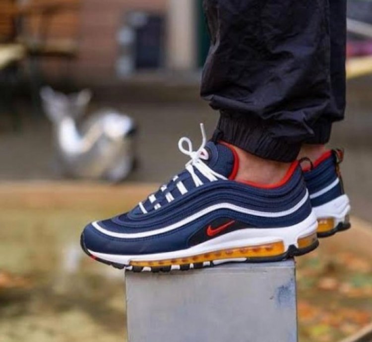 Nik E Air Max 97 Reflex Running Shoe