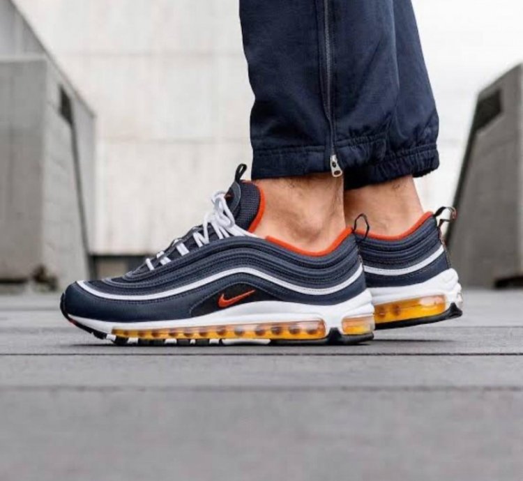 Nik E Air Max 97 Reflex Running Shoe
