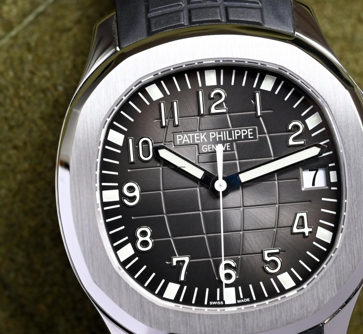 Patek Philippe Aquanaut Full Set Service