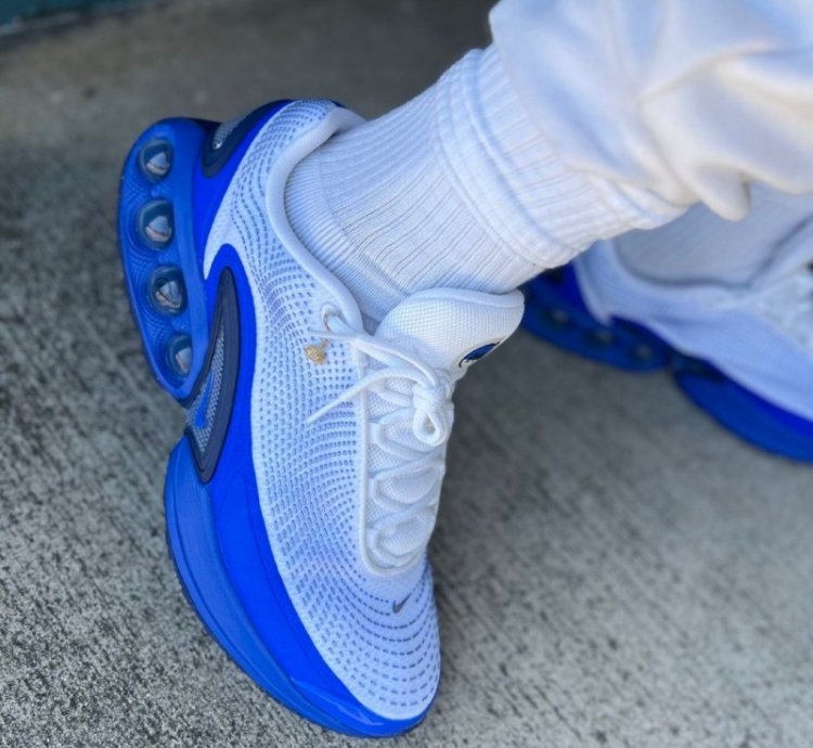 Nik E Air Max Dn Royal Platinum Basketball Sneakers