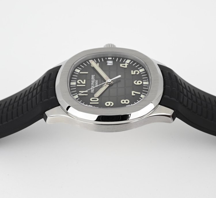 Patek Philippe Aquanaut Full Set Service
