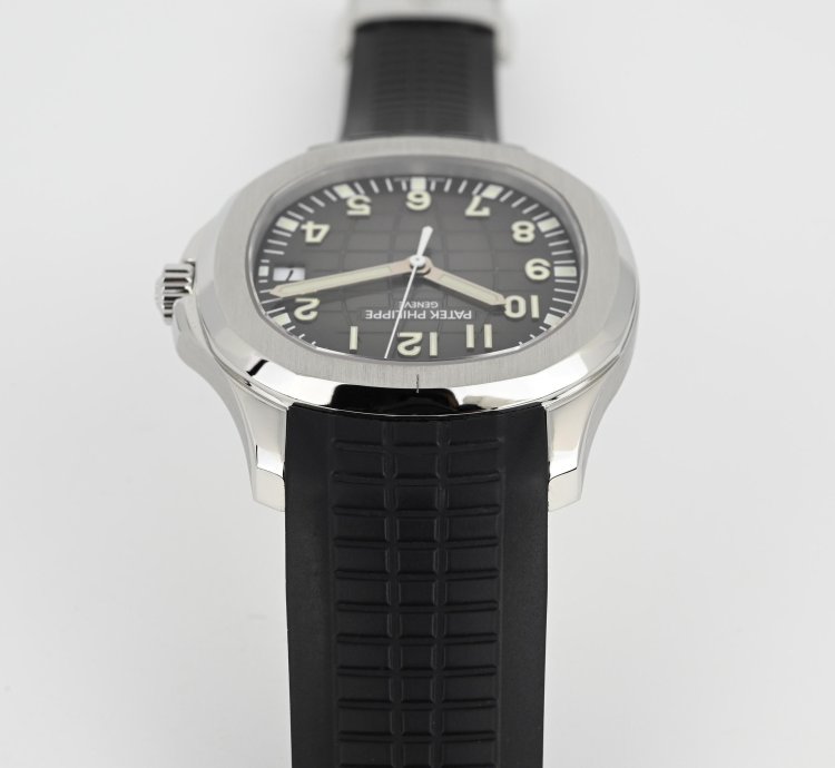 Patek Philippe Aquanaut Full Set Service