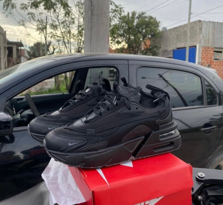 Nik E Air Max Furyosa Full Black Running Shoes