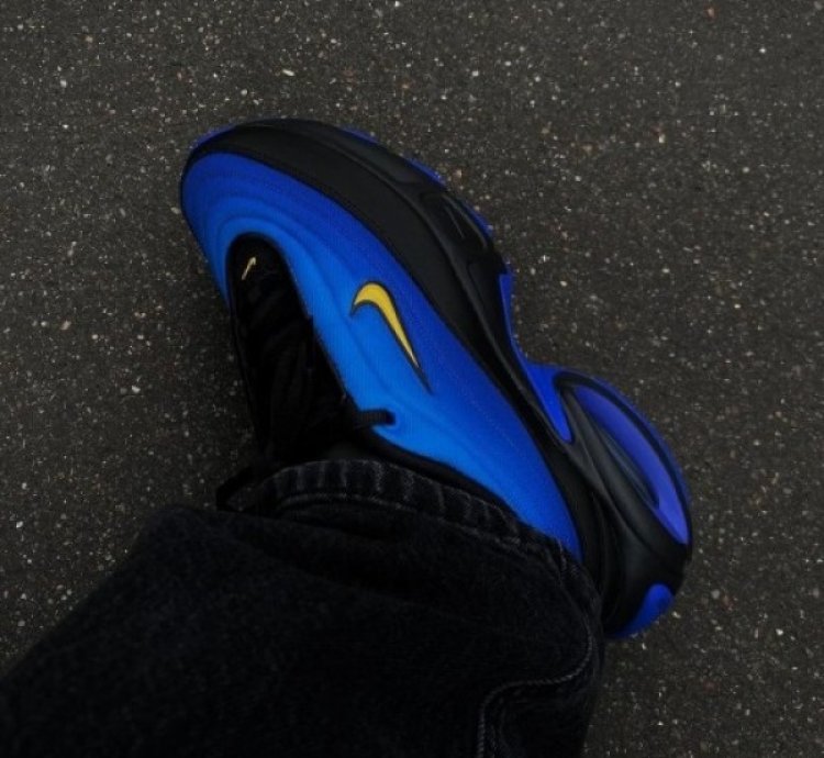 Nik E Air Max Portal Racer Blue Running Shoes
