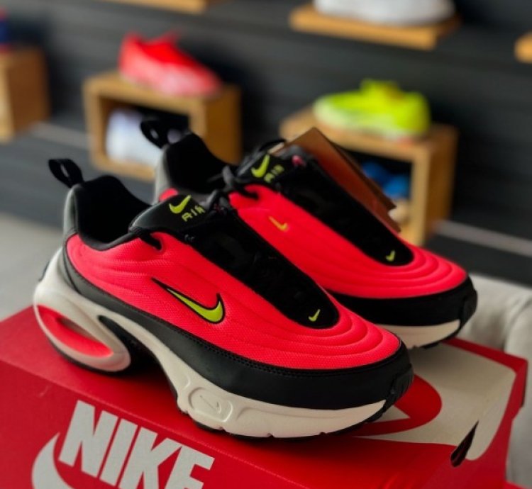 Nik E Air Max Portal Red Running Shoes