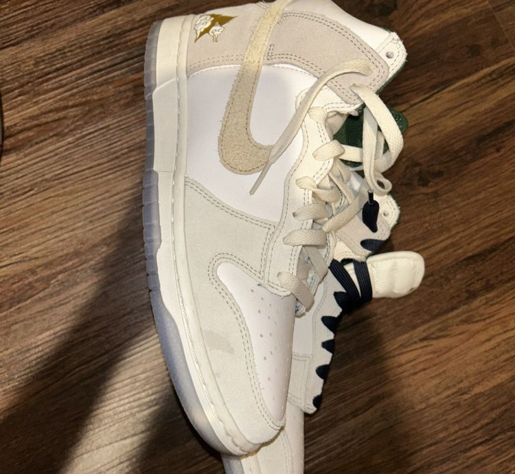 Tan Nike High Dunks