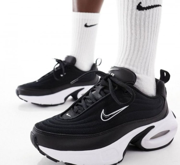 Nik E Air Max Portal Trainer Black White Running Shoes