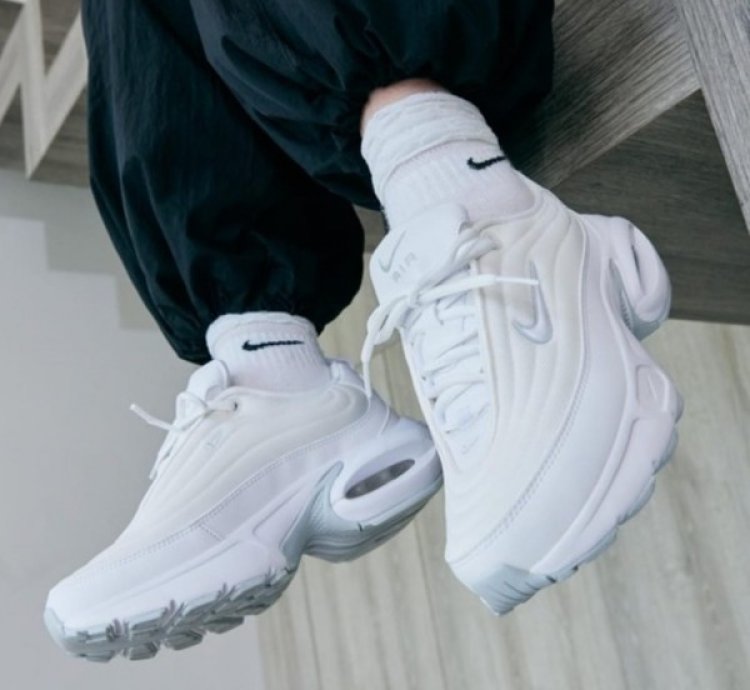 Nik E Air Max Portal Trainer Pure White Running Shoes