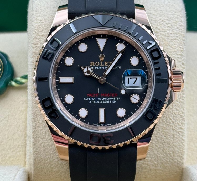 Rolex Yacht-master 40 Unworn Yacht-master 40mm Black Dial Rose Gold Oysterflex 126655 Box Papers 2024
