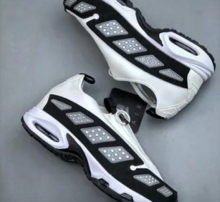 Nik E Air Max Sunder White Black Sneakers