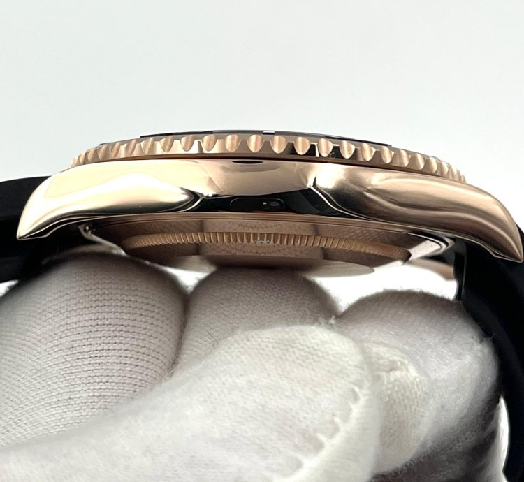 Rolex Yacht-master 40 Unworn Yacht-master 40mm Black Dial Rose Gold Oysterflex 126655 Box Papers 2024