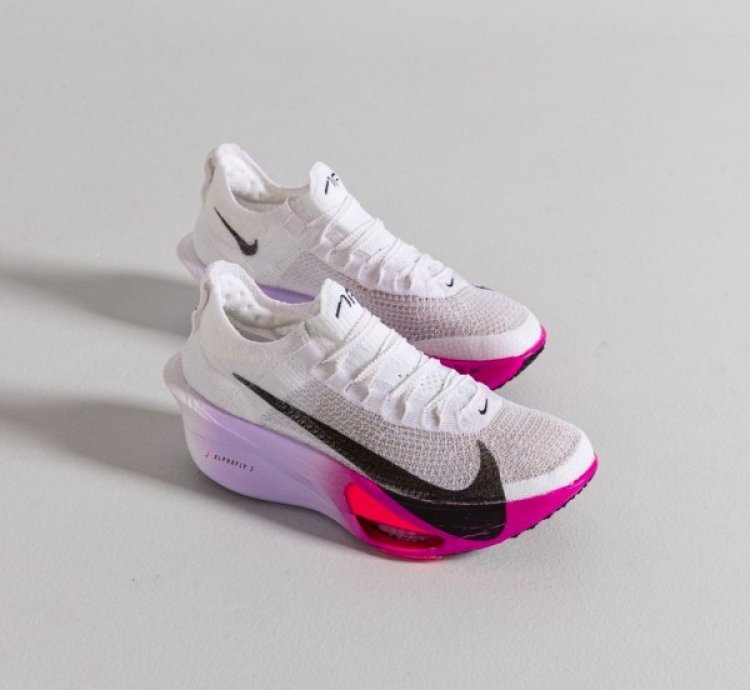 Nik E Air Zoom Alphafly 3 White Purple Running Shoes