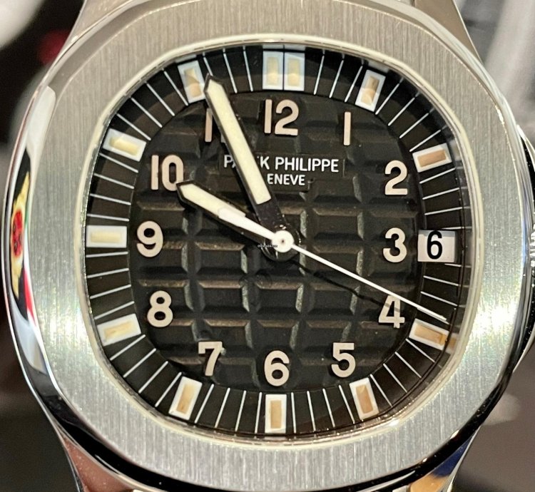 Patek Philippe Aquanaut Jumbo Ref 5065a Tritium Dial