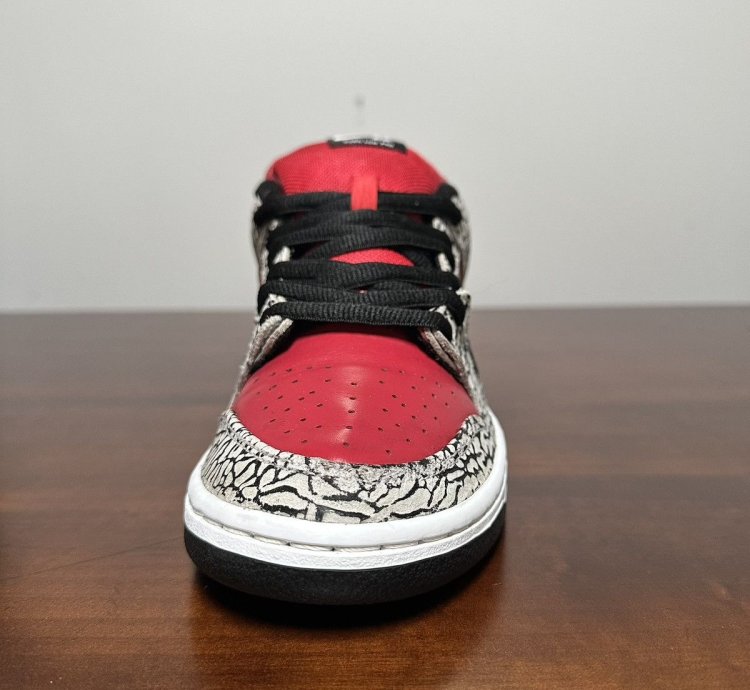 Nike Sb Dunk Low Pro Supreme Red Cement