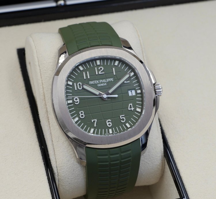Patek Philippe Aquanaut Khaki Green 5168g 2021 Full Set