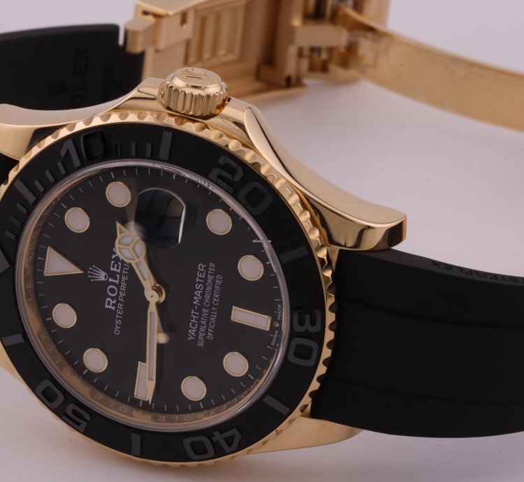 Rolex Yacht-master 42 2022 18kt Yellow Gold Yacht Master 42 Oyster Flex 226658