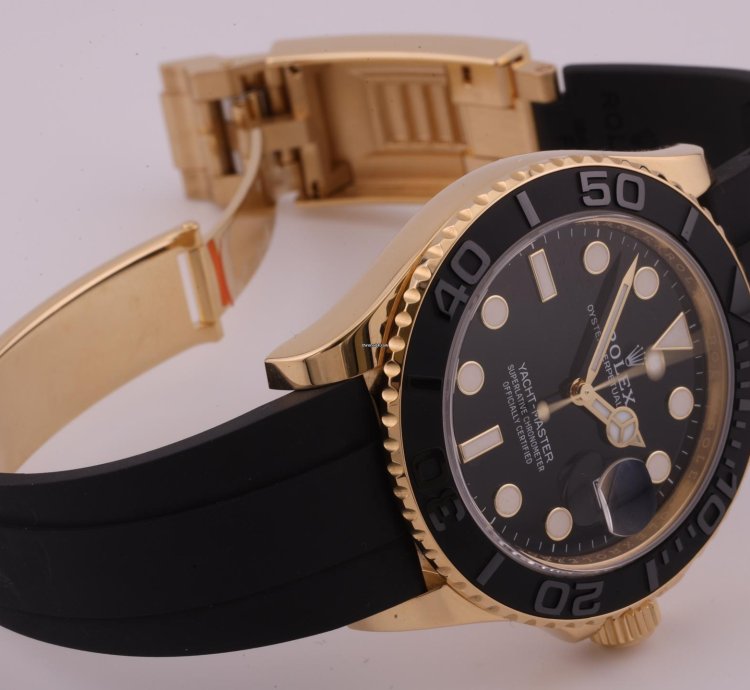 Rolex Yacht-master 42 2022 18kt Yellow Gold Yacht Master 42 Oyster Flex 226658