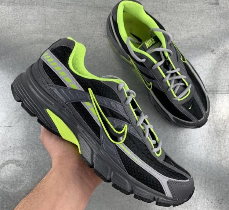Nik E Initiator Black Grey Volt Sneakers