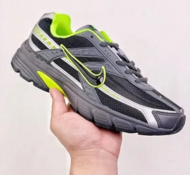 Nik E Initiator Black Grey Volt Sneakers
