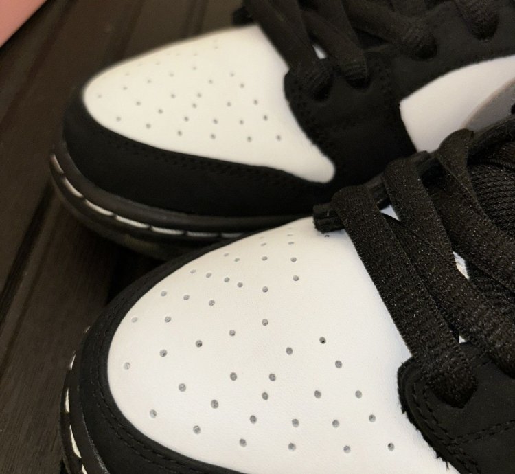 Nike Sb Dunk Low Staple Panda Pigeon