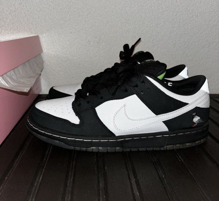 Nike Sb Dunk Low Staple Panda Pigeon