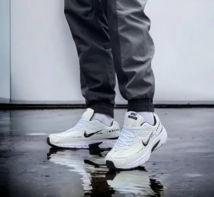 Nik E Initiator Low White Black Sneakers