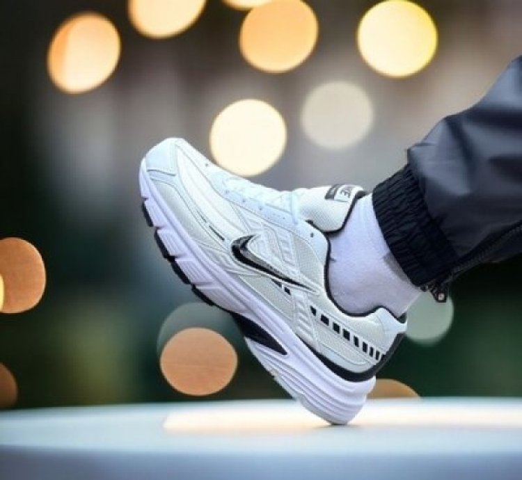 Nik E Initiator Low White Black Sneakers