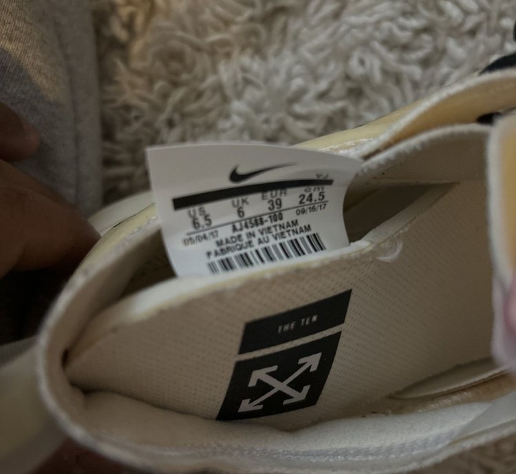 The 10 Off White Zoom Fly