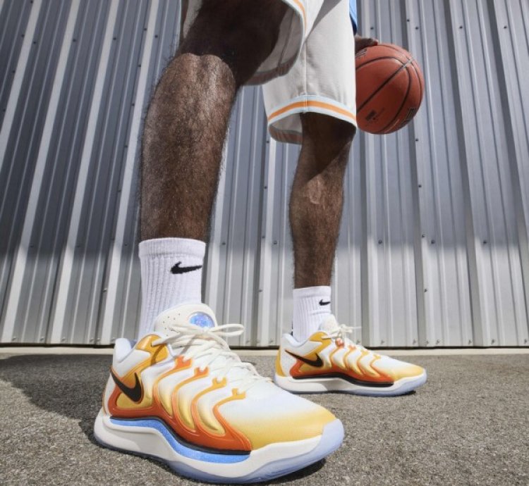 Nik E Kd17 Sunrise Basketball Sneakers
