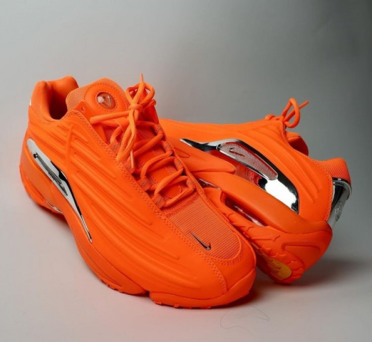 Nik E Nocta Hot Step 2 Total Orange Sneakers