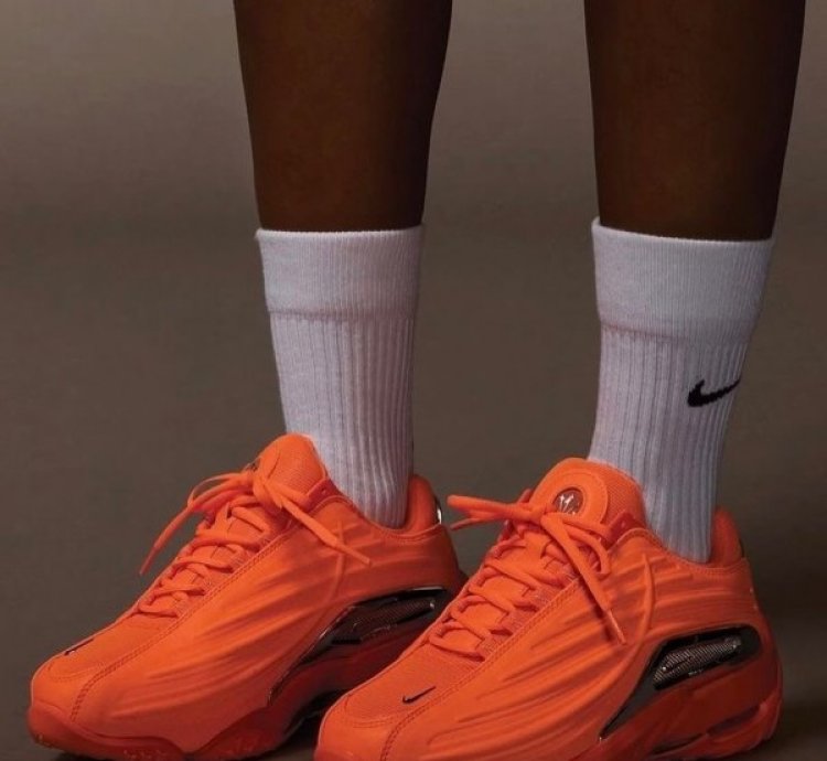 Nik E Nocta Hot Step 2 Total Orange Sneakers