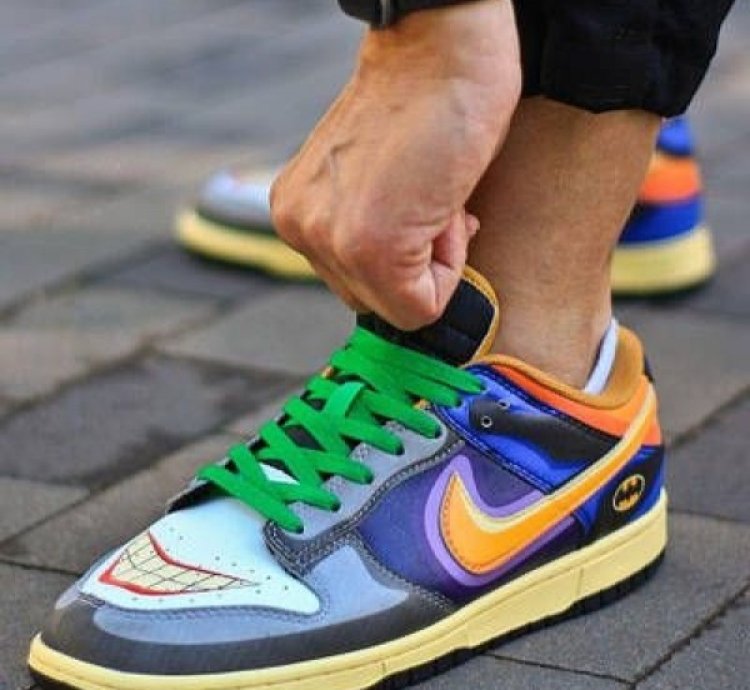Nik E Sb Dunk Low Batman X Joker Multicolor Sneakers