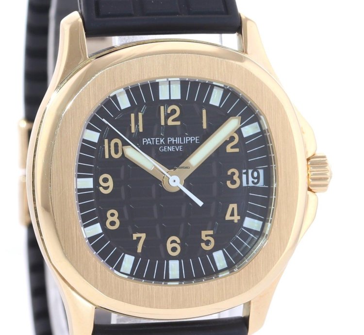 Patek Philippe Aquanaut Mint 5066j Aquanaut Black Rubber 5066j Yellow Gold 36mm Watch