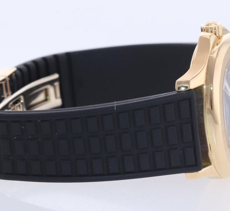 Patek Philippe Aquanaut Mint 5066j Aquanaut Black Rubber 5066j Yellow Gold 36mm Watch