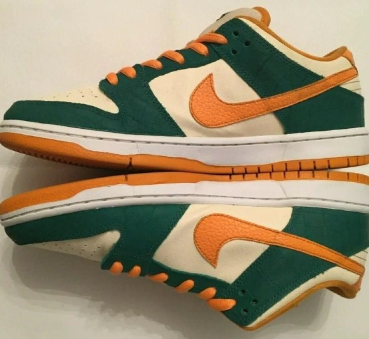Nik E Sb Dunk Low Pro Legion Green Gine Kumquat Sneakers