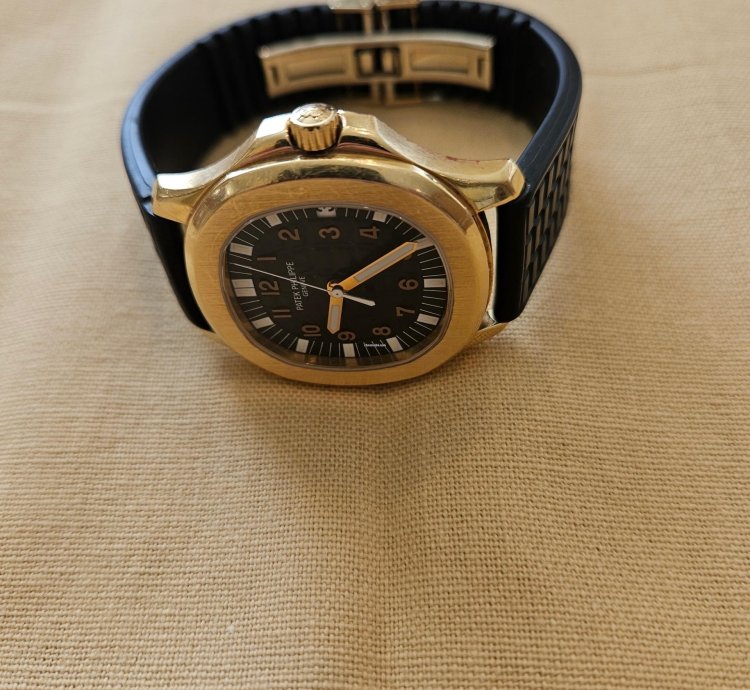 Patek Philippe Aquanaut Original Box And Papers
