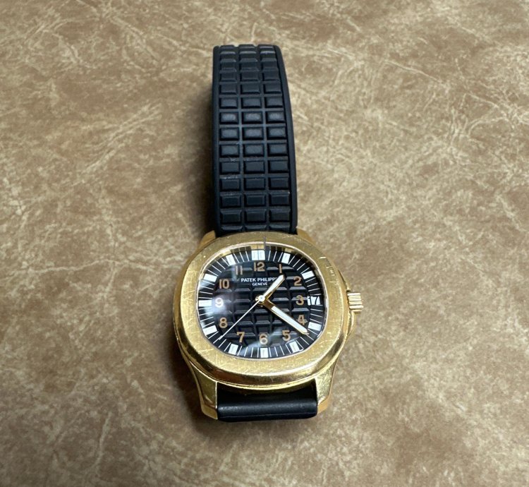 Patek Philippe Aquanaut Original Box And Papers