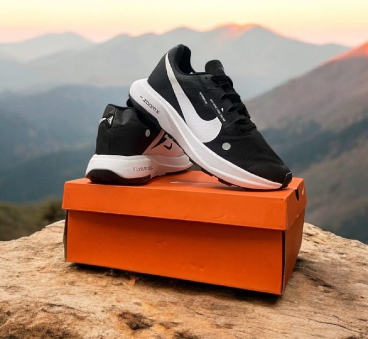 Nik E Zoom Trail Black White Running Shoes